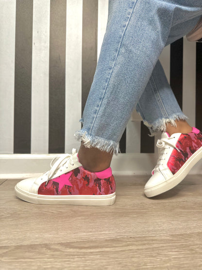 Niecy Camo Sneakers